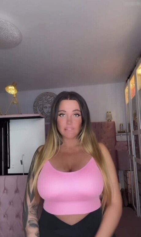 Schwesta Ewa erotic pornstar pics