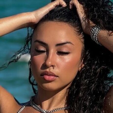 Korina Maiyaa hot model photos