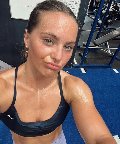 Aimee Cringle xxx actress pic