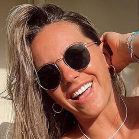 Aimee Cringle adult model images