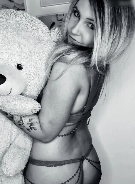 Nicole Miss opel pornstar perfect photos