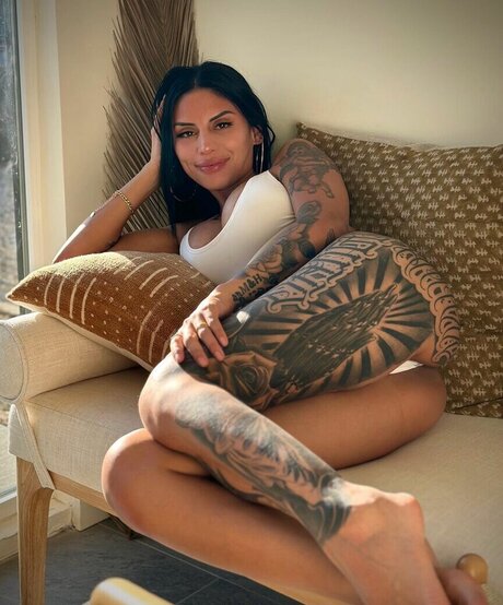 huge cock shemale onlyfans hd galleries