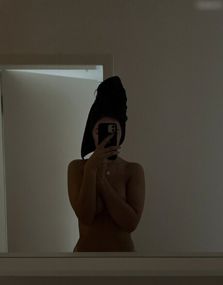 petite slut onlyfans beautiful xxx pic