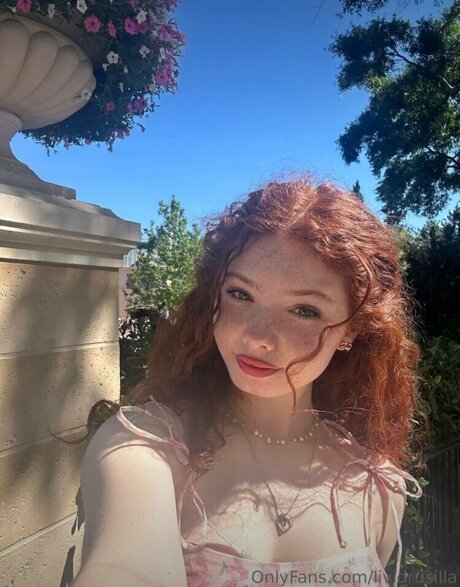 Livia Paige free model images