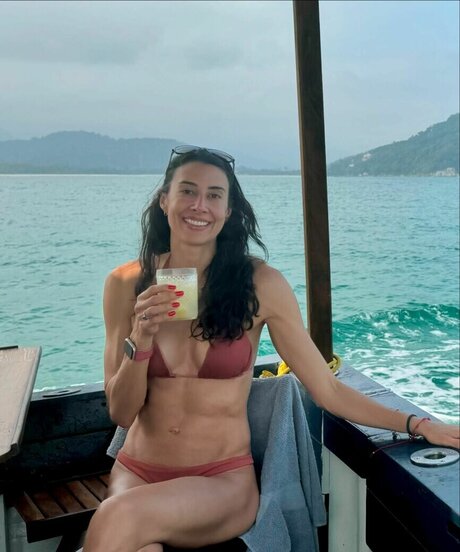 Sheilla Castro star pretty photo