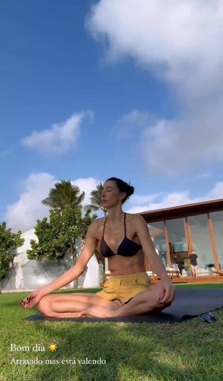 Sheilla Castro nice model picture