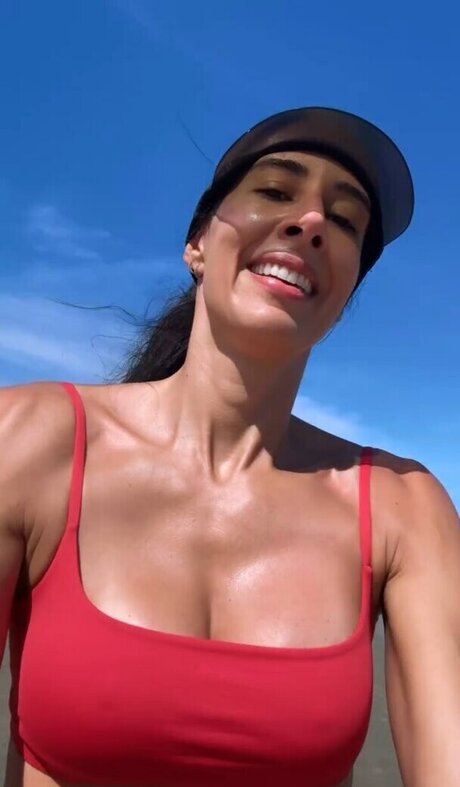 Sheilla Castro model porn image