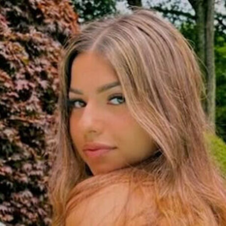 Ava quijije naked model pictures