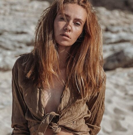 Sandra Hunke star nude photo