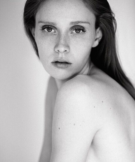 Sandra Hunke high quality pornstar photo