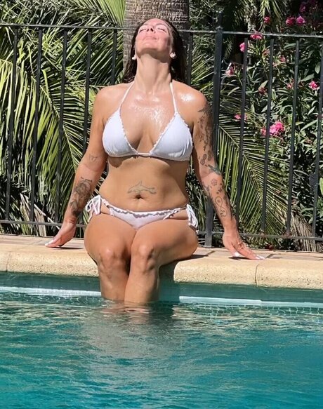 female fitness onlyfans sexy nude image