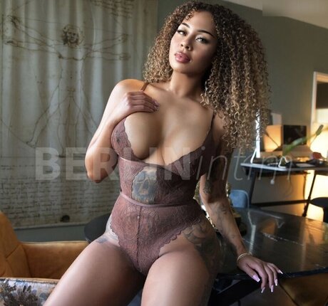 Bonita Brilliant model pretty picture