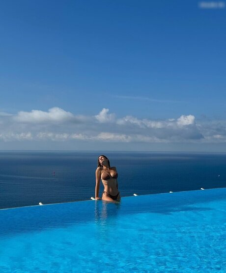 Susanna Giovanardi exclusive model gallery