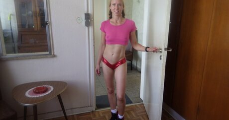 moddellauralina star nudes galleries