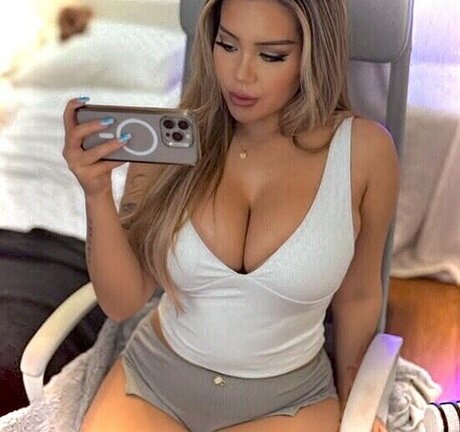 athletic milf onlyfans hot sexy photo