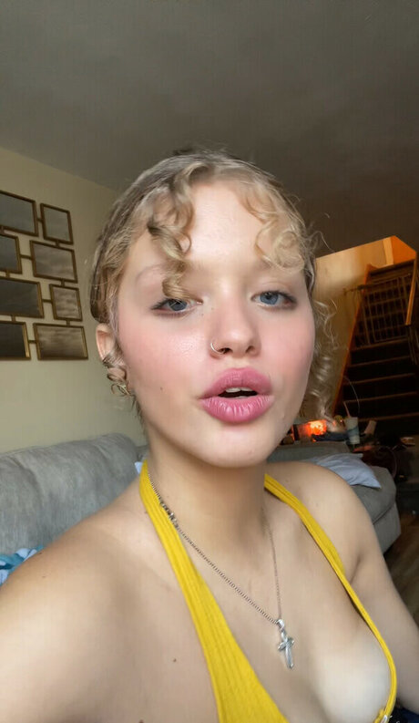 Gina Lynn model pretty gallery