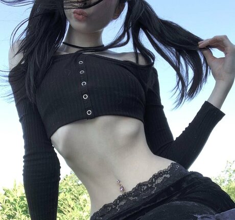 Sashad0ll pornographic model picture