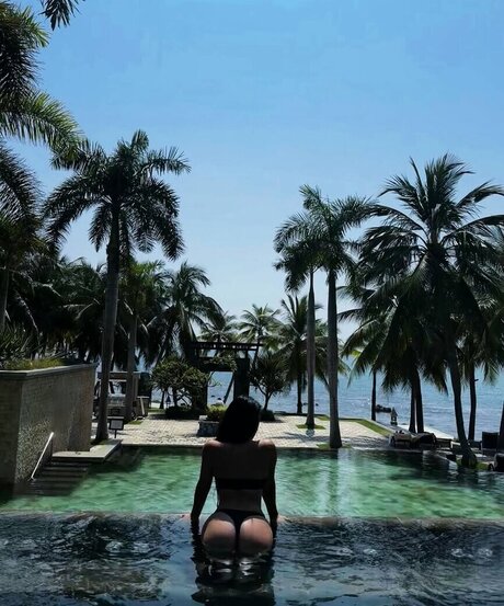 college teen onlyfans perfect images