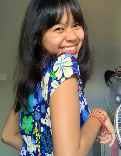 curvy shemale onlyfans porn images