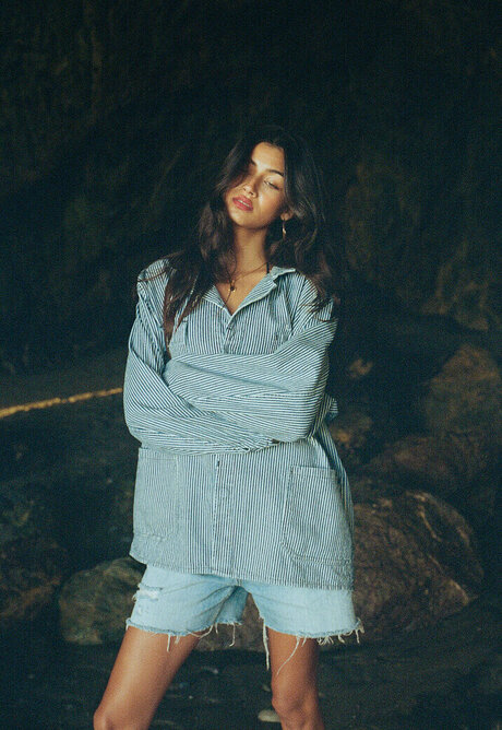 Meeya Dugied porn model photo