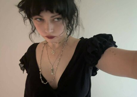 Violet Grohl model xxx archive