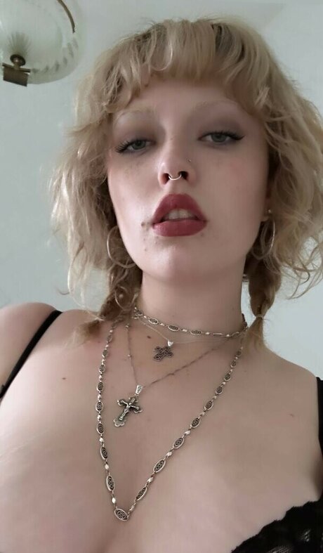 Violet Grohl pornstar free image