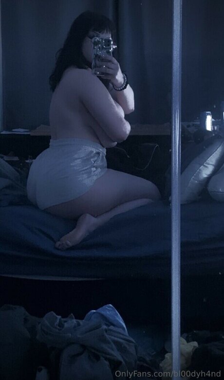 bl00dyh4nd model high quality images