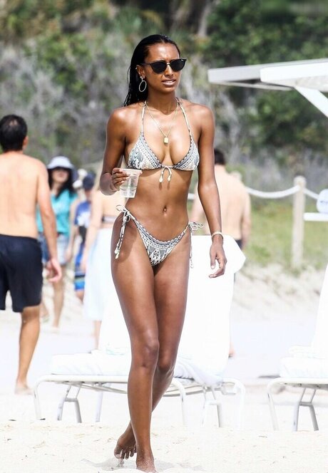 Jasmine Tookes free model picture