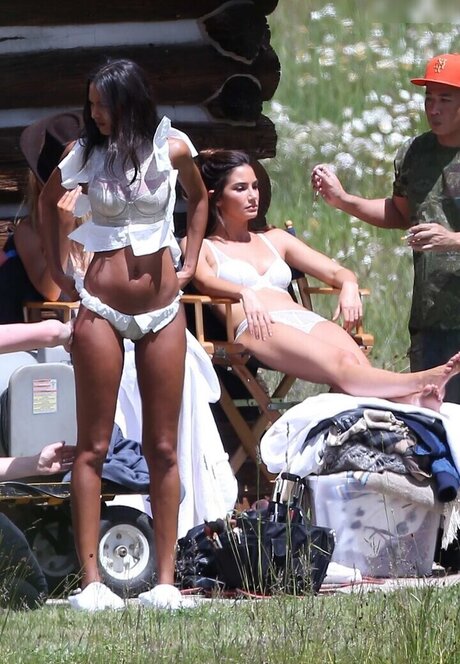 Jasmine Tookes art star galleries