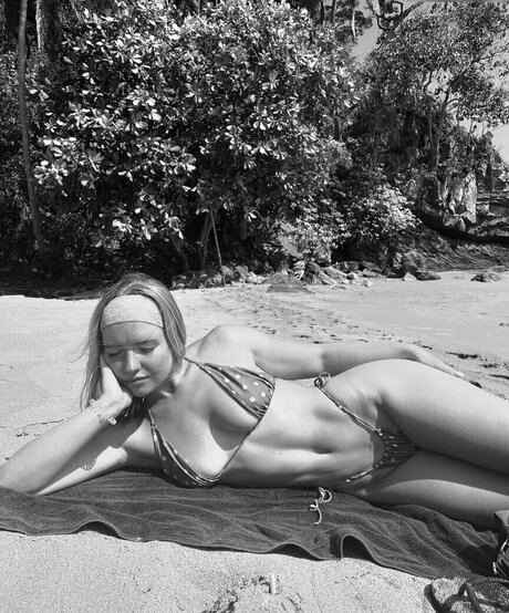 Majaaleonie perfect model pic