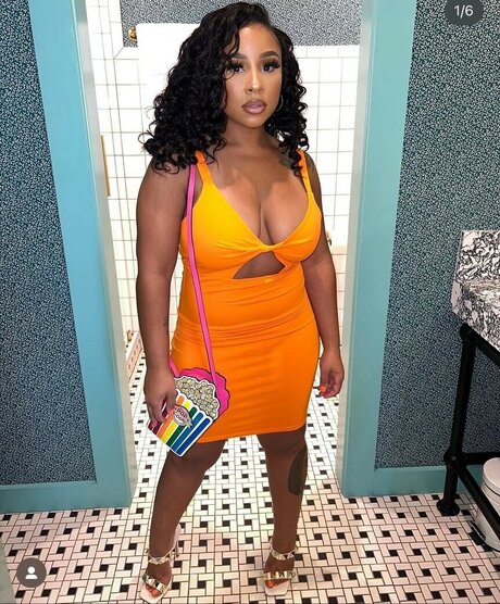 Famous Kiki 1 sexy model galleries