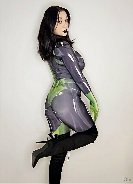 Youcancallme 0ly sexy model pic