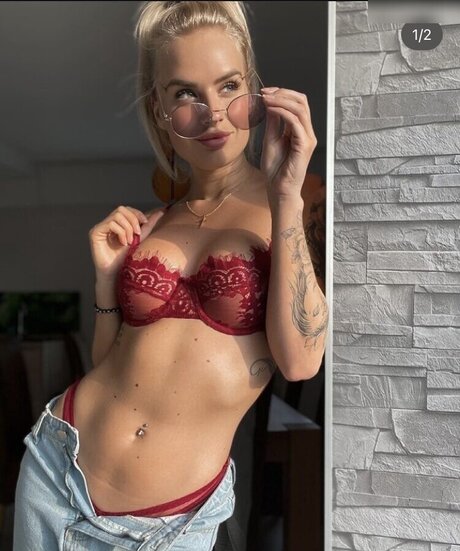 Anna Iffl nder hot actress photos