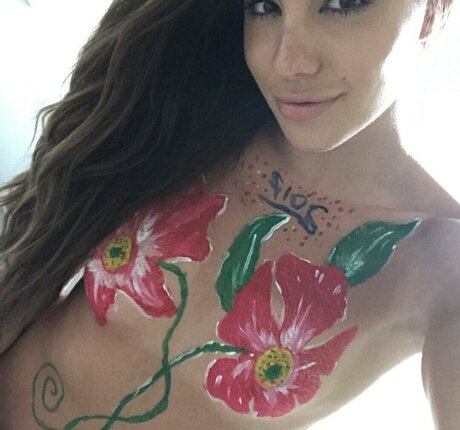 female influencer onlyfans beautiful xxx archive