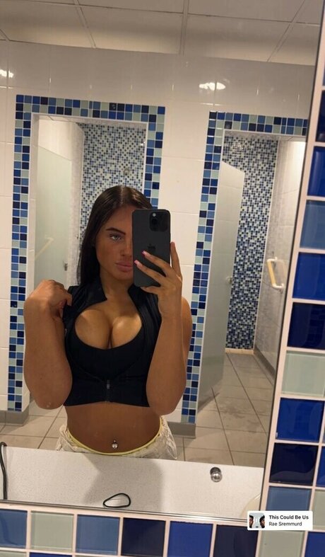 25 onlyfans hd pictures