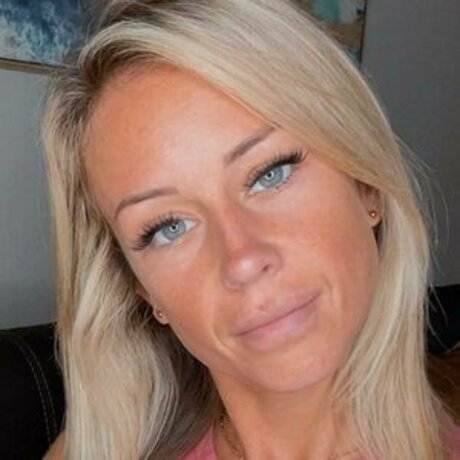 scottymild hot model photo