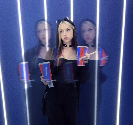 Cheienmi erotic star photos