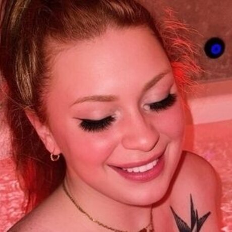 Devine kitty star high quality img