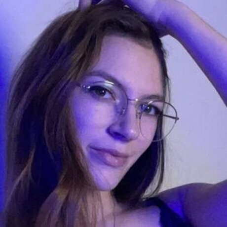 LuckyLucy18 high quality model picture