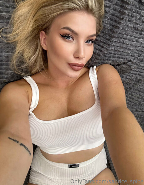 goth threesome onlyfans beautiful porn photos