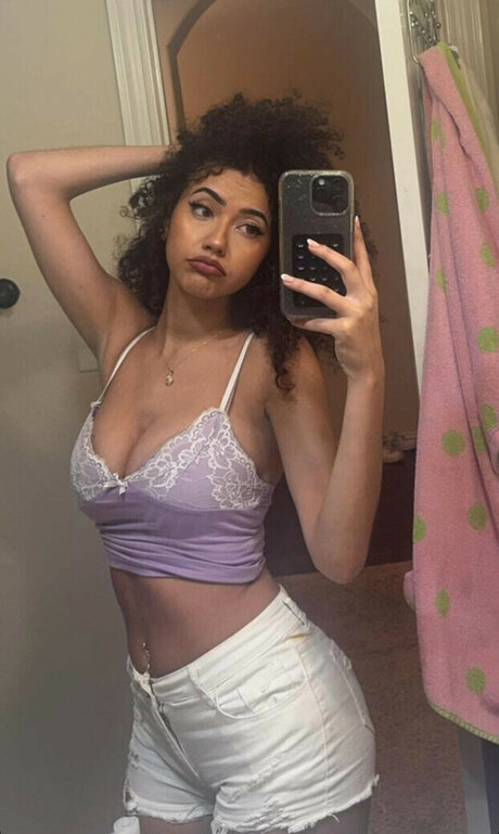 Megan Botnick star high quality img