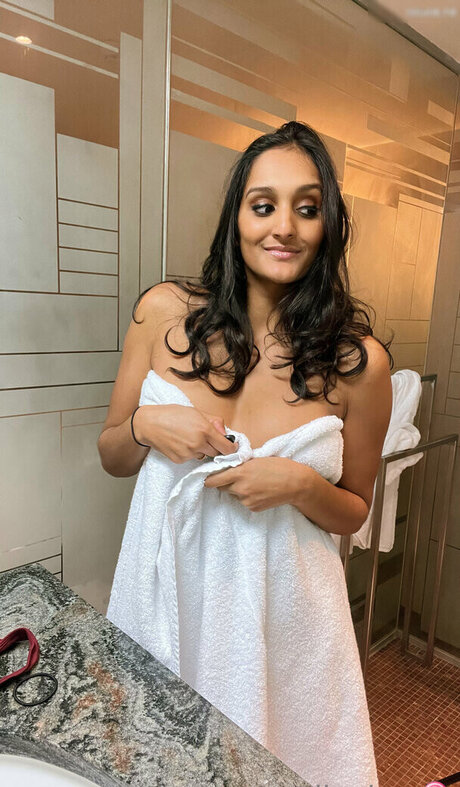 Lea Monet exclusive star img