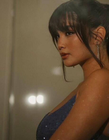 Heaven Paralejo pornstar naked img