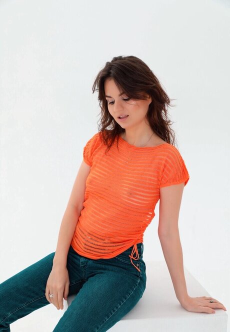 Tonya Rozatti exclusive star photos