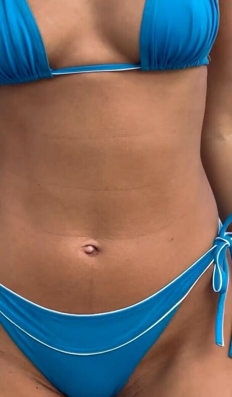 Yara Charry adult model pictures