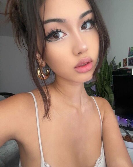 dmv onlyfans beautiful naked pictures