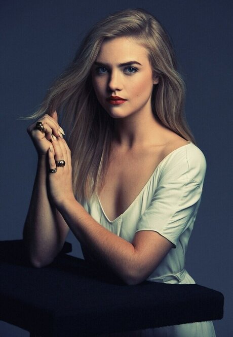 Maddie Hasson sex star galleries