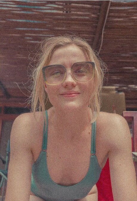 Maddie Hasson erotic star photo