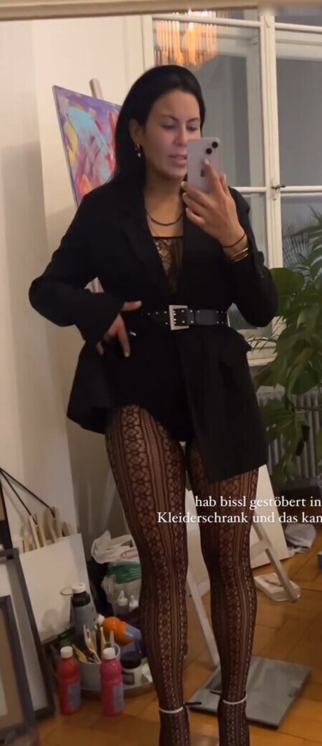 Vendewaa xxx pornstar photo