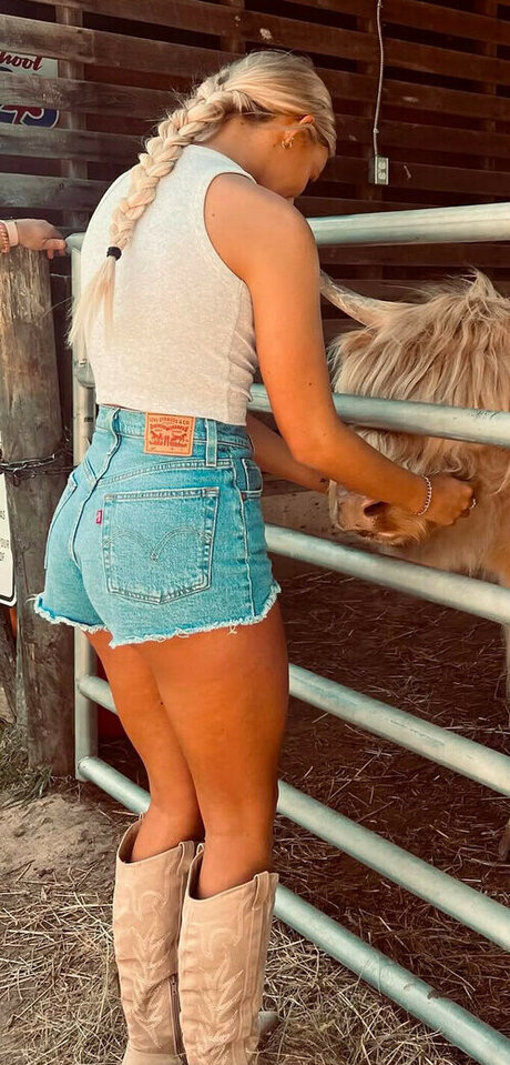 Kamryn Dockery pornstar nudes pics